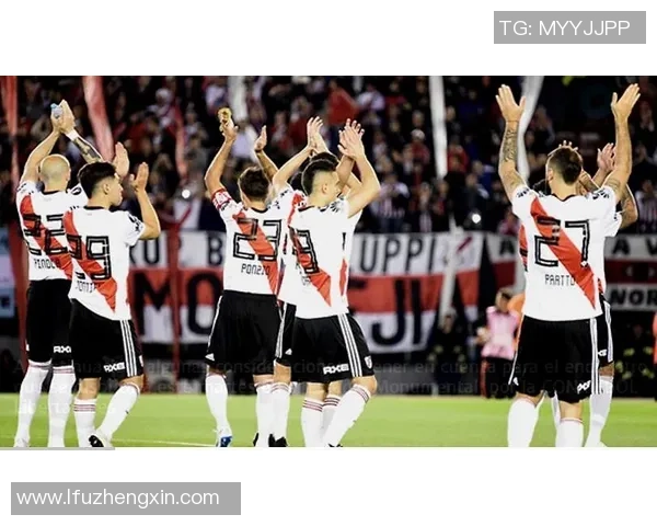 自由队与格雷米奥激战正酣球迷期待精彩对决与精彩进球